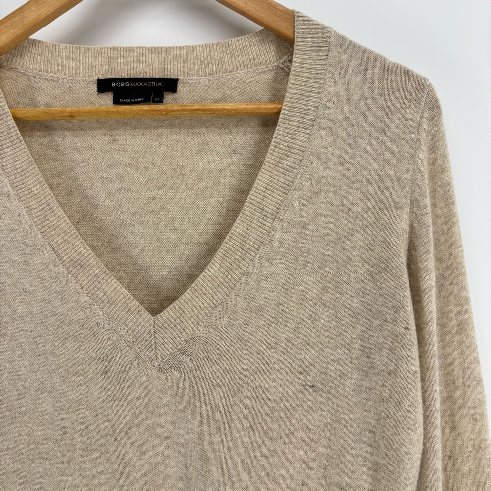 BCBG MAXAZRIA V-neck Sweater Angora/Wool/Nylon Women Size XL‎ Tan Tunic Pockets - Picture 3 of 11